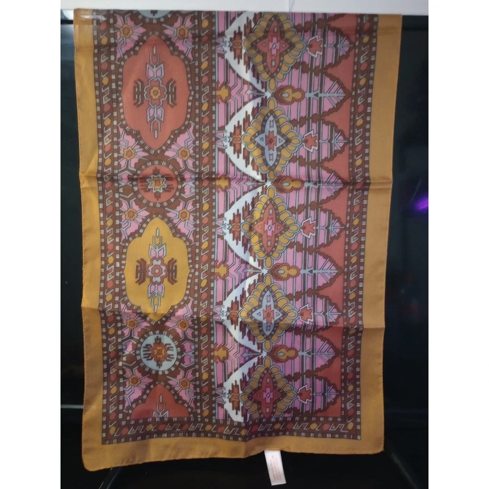Vintage Italian Geometric Skinny Scarf • 44